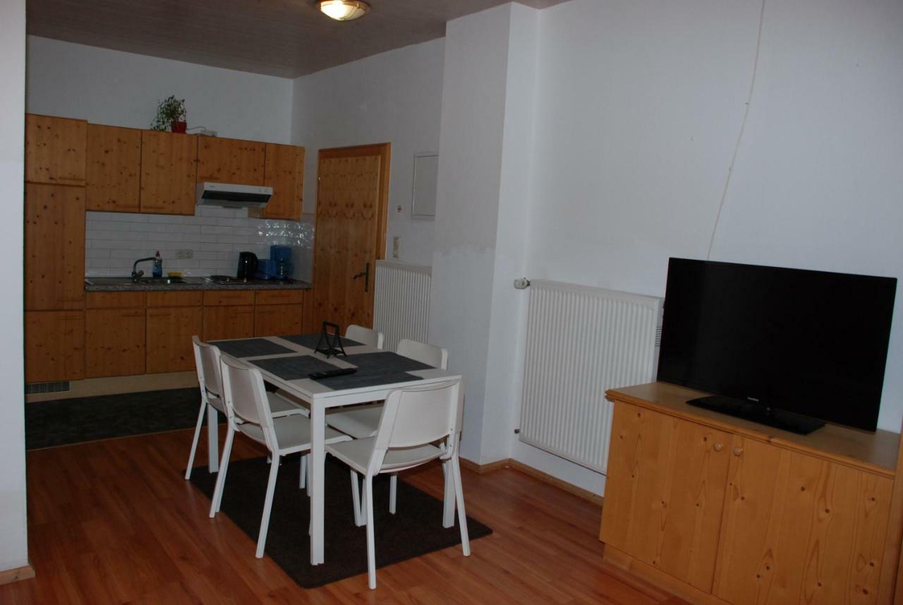 Restaurant Olympia & Apartments Берген Екстериор снимка