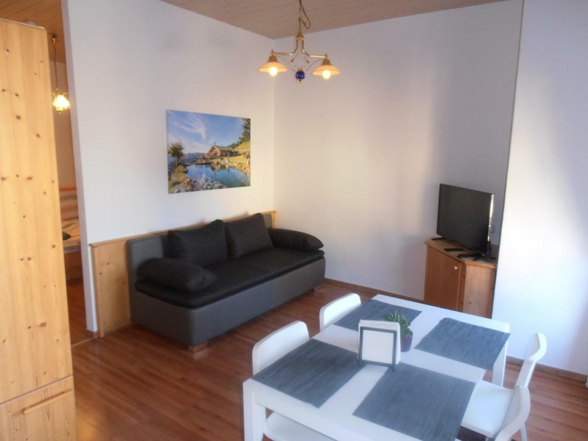 Restaurant Olympia & Apartments Берген Екстериор снимка