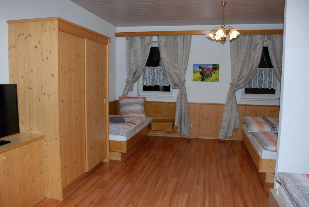 Restaurant Olympia & Apartments Берген Екстериор снимка